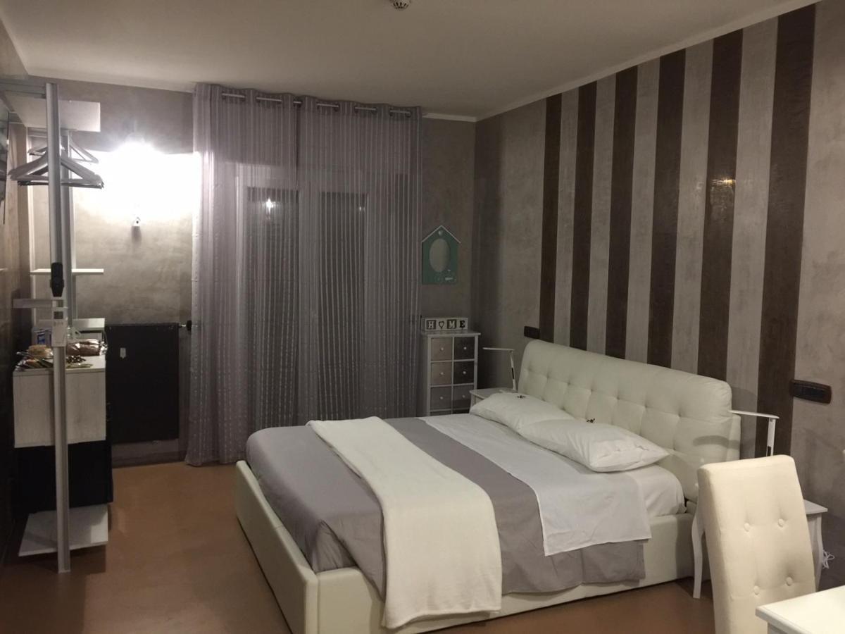 B2In Suite & Office Capriate San Gervasio Eksteriør bilde