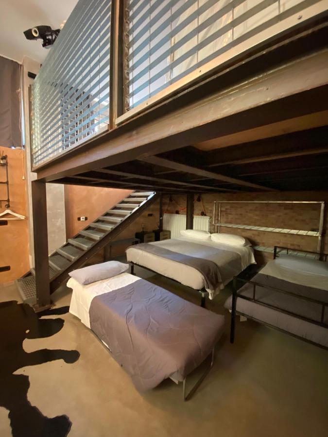 B2In Suite & Office Capriate San Gervasio Eksteriør bilde