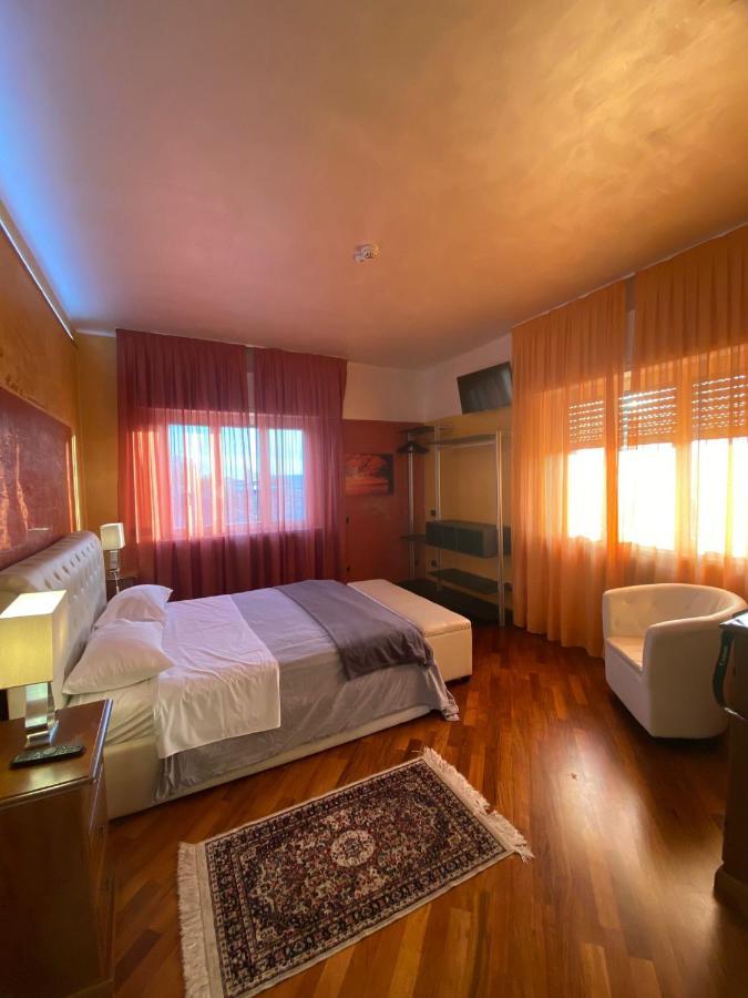 B2In Suite & Office Capriate San Gervasio Eksteriør bilde