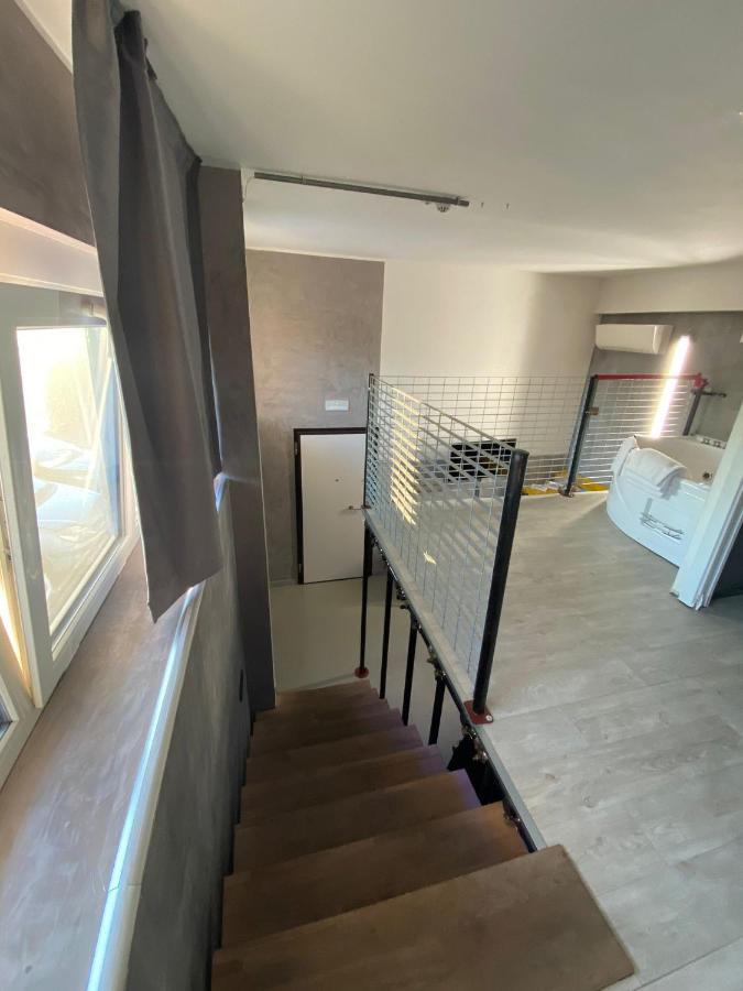 B2In Suite & Office Capriate San Gervasio Eksteriør bilde