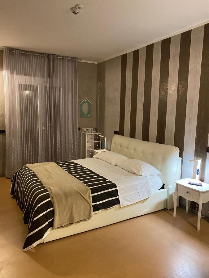 B2In Suite & Office Capriate San Gervasio Eksteriør bilde