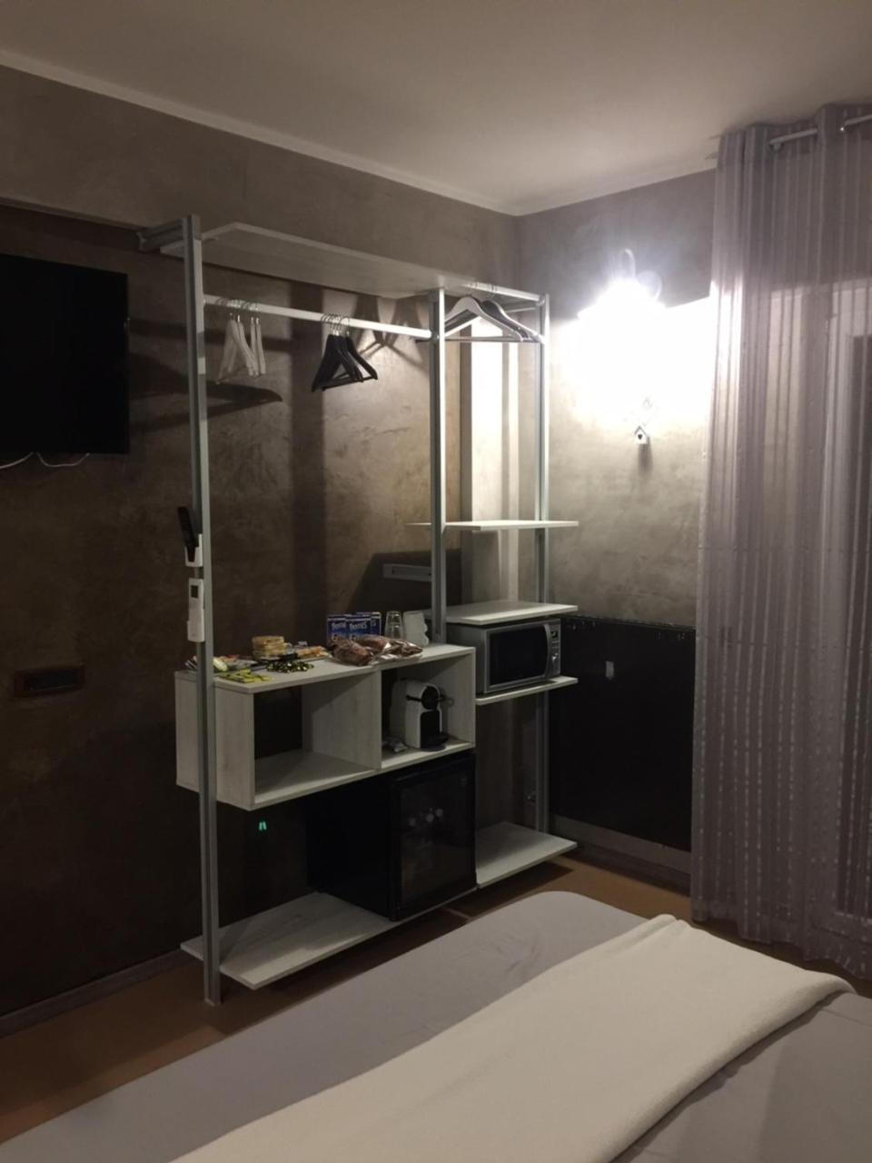 B2In Suite & Office Capriate San Gervasio Eksteriør bilde